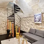 Superb Apartment Le Marais Center Of Paris