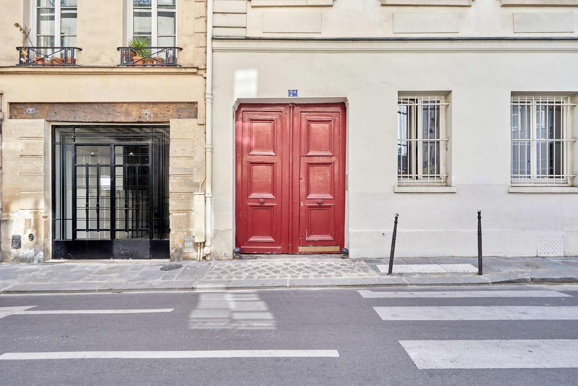 Superb Le Marais Center Of Parigi